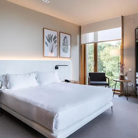 Arima & - Small Luxury Hotel