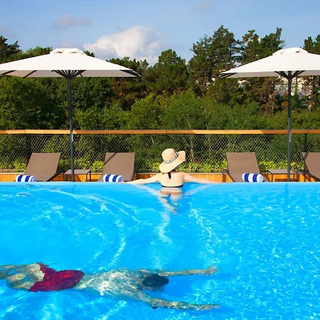 Arima & - Small Luxury Hotell