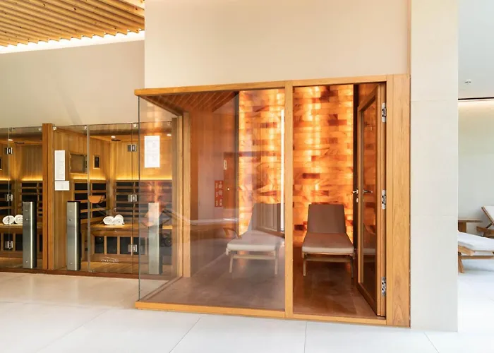 Hotel Arima & - Small Luxury